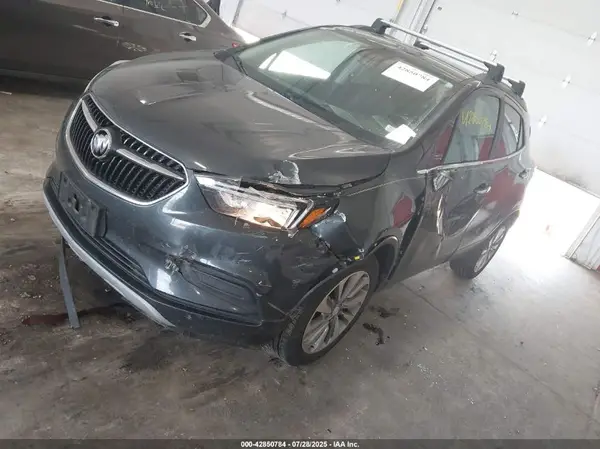 KL4CJASB0JB707744 2018 BUICK ENCORE - Image 2