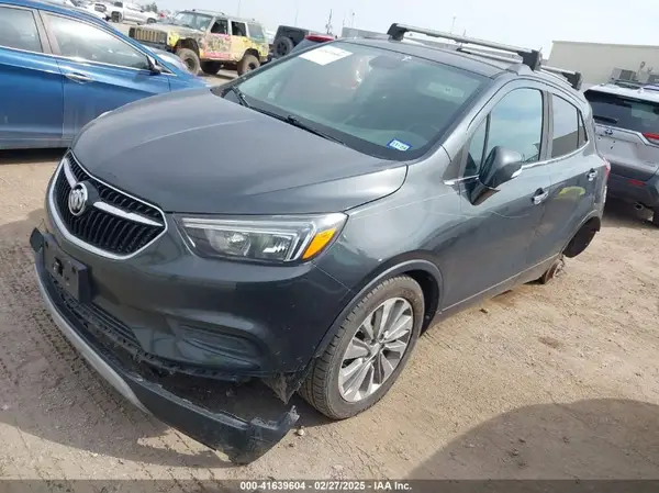 KL4CJASB0JB715620 2018 BUICK ENCORE - Image 2