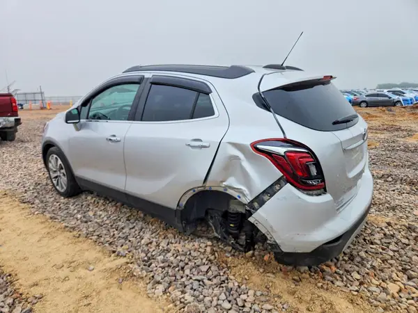 KL4CJASB0LB000176 2020 BUICK ENCORE - Image 2