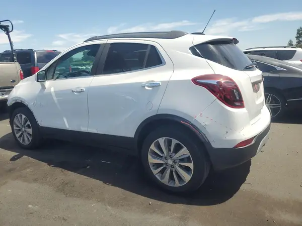KL4CJASB0LB318945 2020 BUICK ENCORE - Image 2