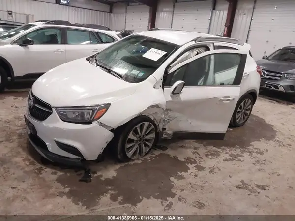 KL4CJASB0LB329461 2020 BUICK ENCORE - Image 2