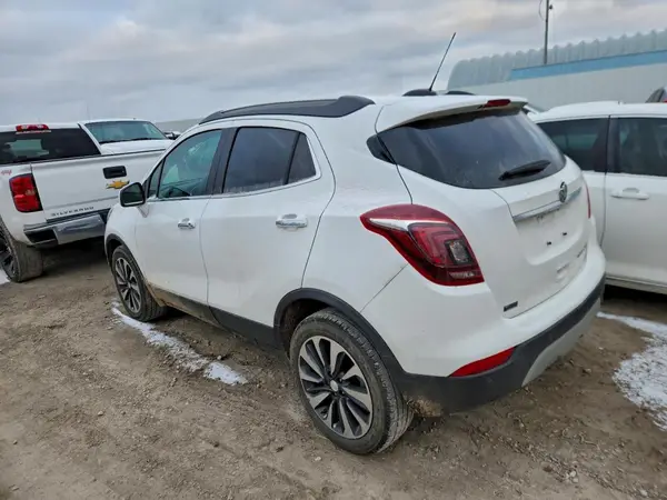 KL4CJASB0MB323211 2021 BUICK ENCORE - Image 2