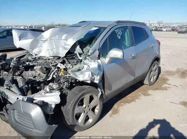 KL4CJASB1GB652648 2016 BUICK ENCORE - Image 2