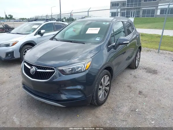 KL4CJASB1HB004762 2017 BUICK ENCORE - Image 2