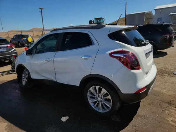 KL4CJASB1HB006141 2017 BUICK ENCORE - Image 2