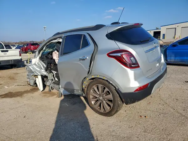 KL4CJASB1HB256687 2017 BUICK ENCORE - Image 2