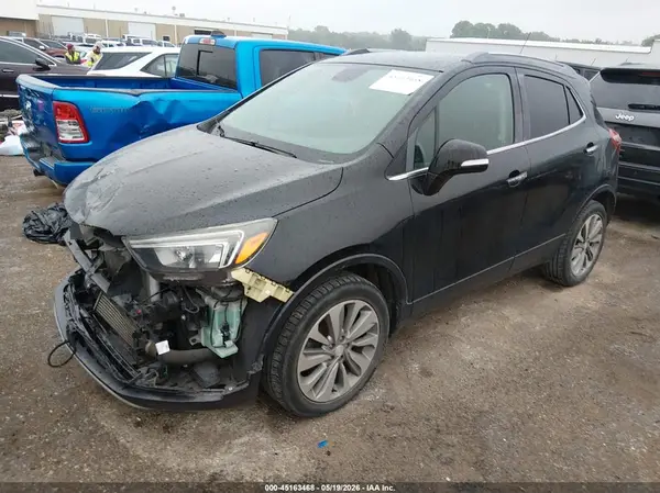 KL4CJASB1JB513580 2018 BUICK ENCORE - Image 2