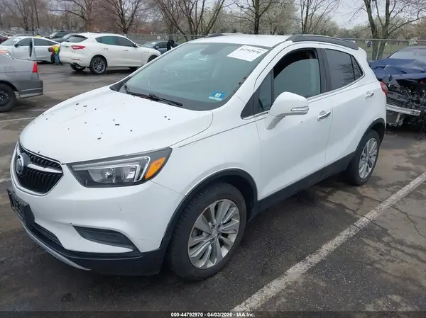 KL4CJASB1JB555652 2018 BUICK ENCORE - Image 2