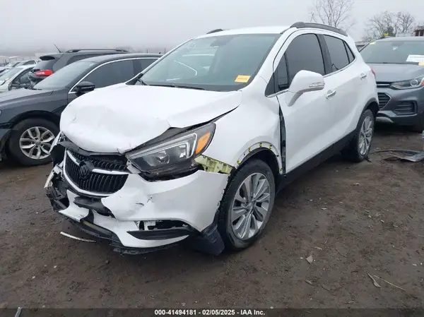 KL4CJASB1JB564903 2018 BUICK ENCORE - Image 2