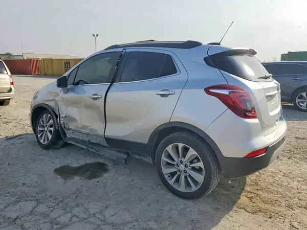 KL4CJASB1JB589493 2018 BUICK ENCORE - Image 2