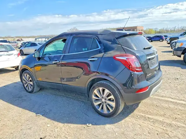 KL4CJASB1JB590949 2018 BUICK ENCORE - Image 2