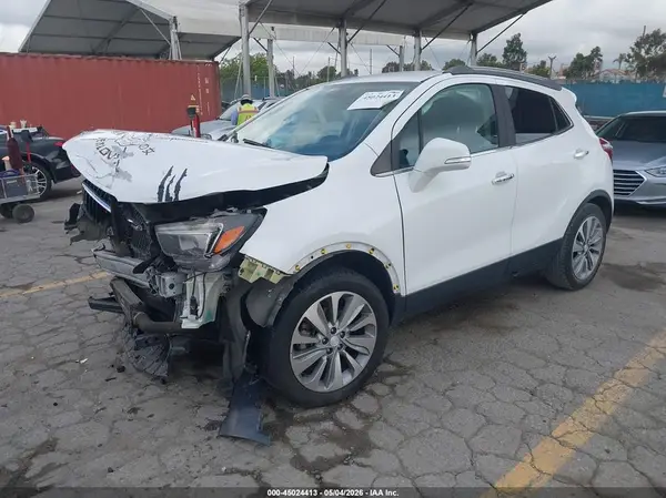 KL4CJASB1JB597660 2018 BUICK ENCORE - Image 2