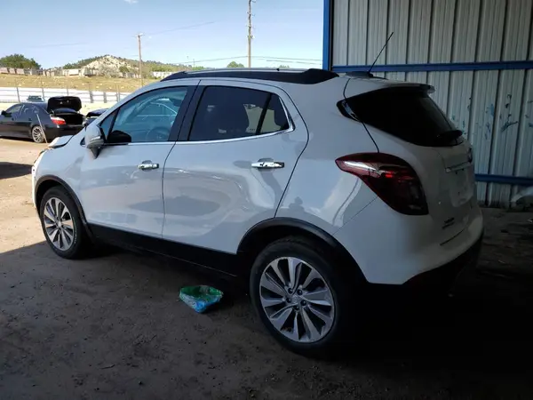 KL4CJASB1JB621763 2018 BUICK ENCORE - Image 2