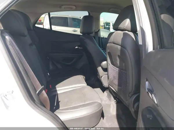KL4CJASB1JB640944 2018 BUICK ENCORE - Image 8