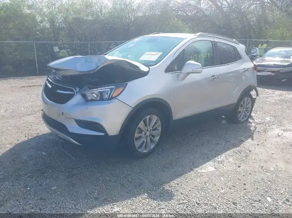 KL4CJASB1JB675175 2018 BUICK ENCORE - Image 2
