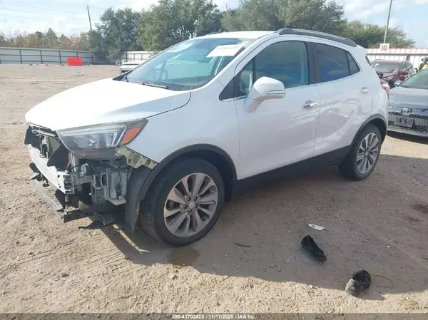 KL4CJASB1JB680876 2018 BUICK ENCORE - Image 2