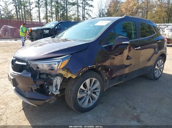 KL4CJASB1JB685012 2018 BUICK ENCORE - Image 2