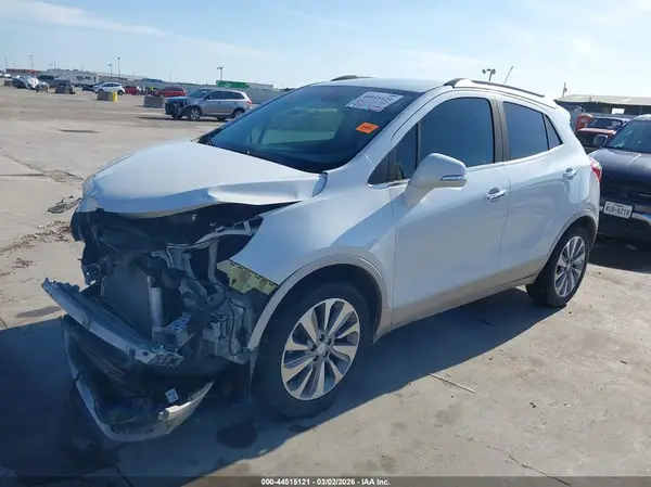 KL4CJASB1JB685530 2018 BUICK ENCORE - Image 2