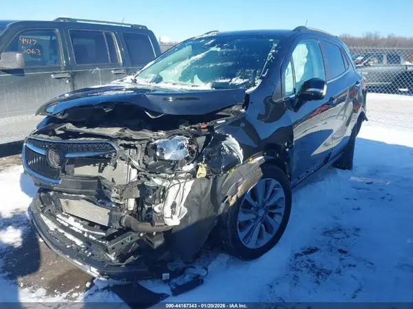 KL4CJASB1JB706330 2018 BUICK ENCORE - Image 2