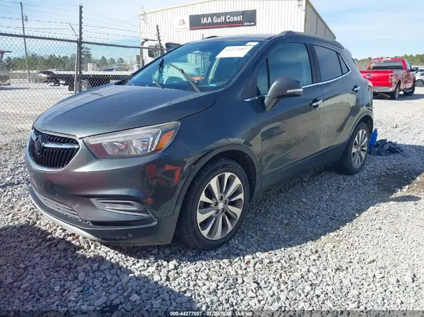 KL4CJASB1JB718705 2018 BUICK ENCORE - Image 2