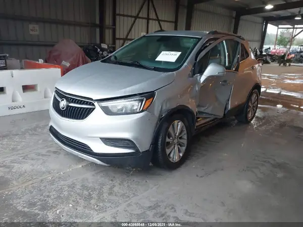 KL4CJASB1KB708256 2019 BUICK ENCORE - Image 2