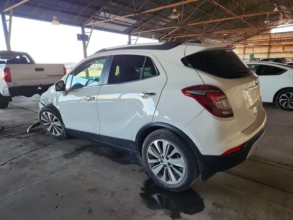 KL4CJASB1KB774130 2019 BUICK ENCORE - Image 2