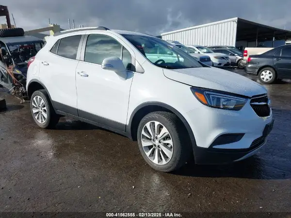 KL4CJASB2HB008206 2017 BUICK ENCORE - Image 1