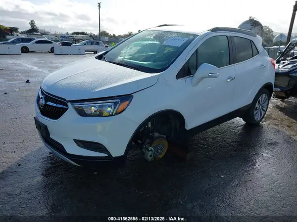 KL4CJASB2HB008206 2017 BUICK ENCORE - Image 2