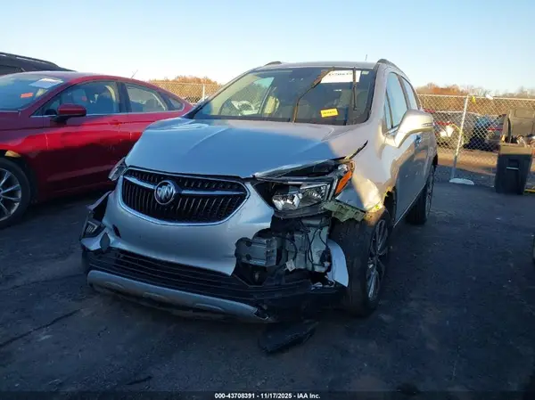 KL4CJASB2HB030156 2017 BUICK ENCORE - Image 2
