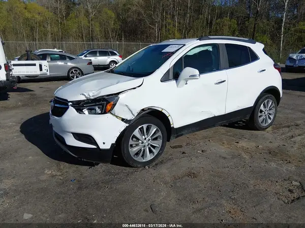 KL4CJASB2JB551836 2018 BUICK ENCORE - Image 2