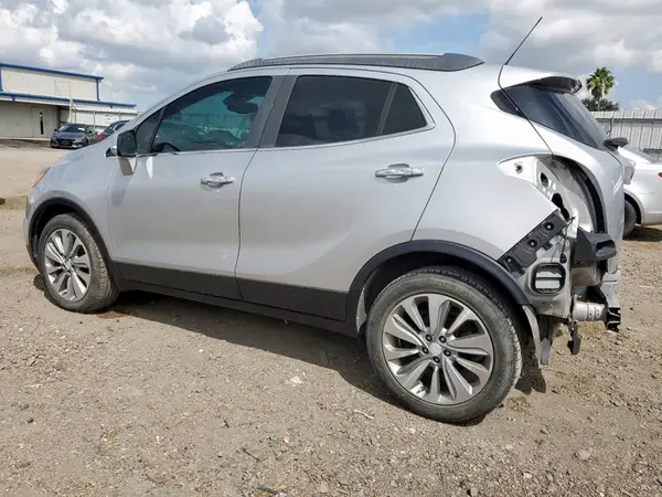 KL4CJASB2JB560245 2018 BUICK ENCORE - Image 2