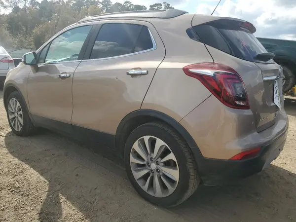KL4CJASB2JB590863 2018 BUICK ENCORE - Image 2
