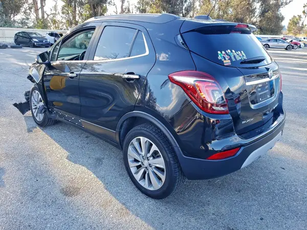 KL4CJASB2JB617012 2018 BUICK ENCORE - Image 2