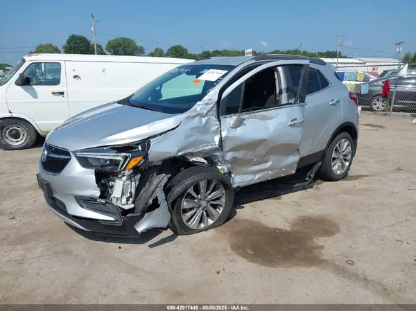 KL4CJASB2JB622744 2018 BUICK ENCORE - Image 2
