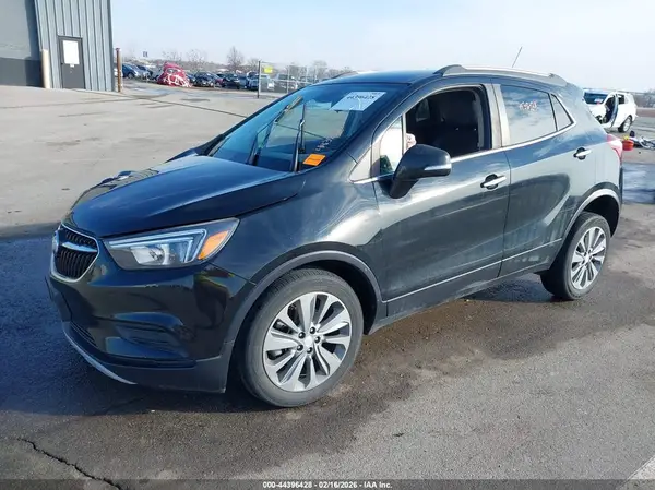 KL4CJASB2JB633193 2018 BUICK ENCORE - Image 2