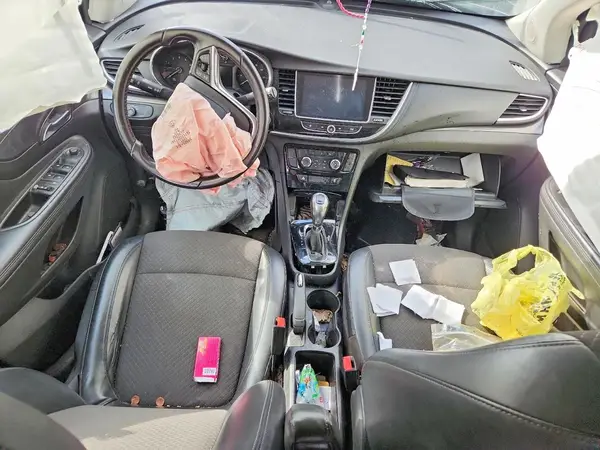 KL4CJASB2JB653752 2018 BUICK ENCORE - Image 8