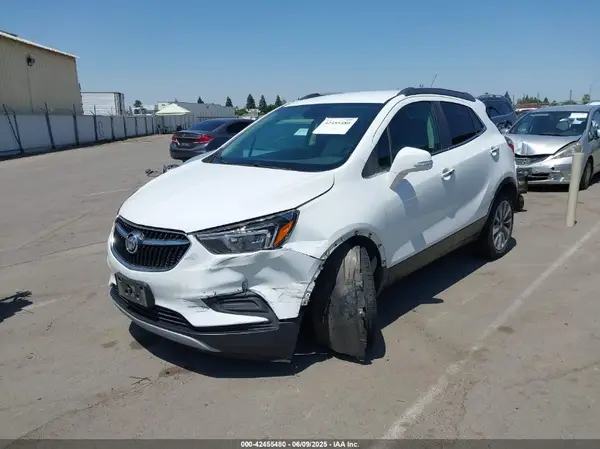 KL4CJASB2JB654898 2018 BUICK ENCORE - Image 2