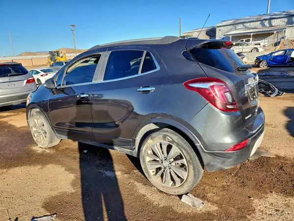 KL4CJASB2JB671152 2018 BUICK ENCORE - Image 2