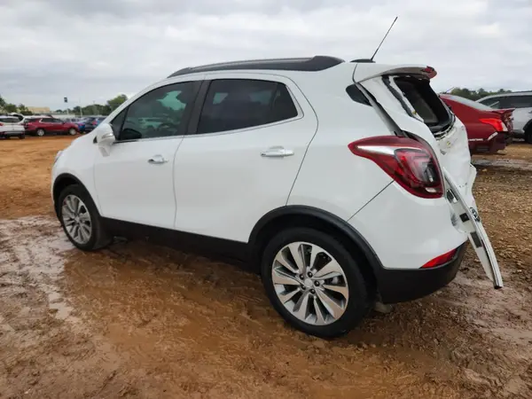KL4CJASB2JB677159 2018 BUICK ENCORE - Image 2