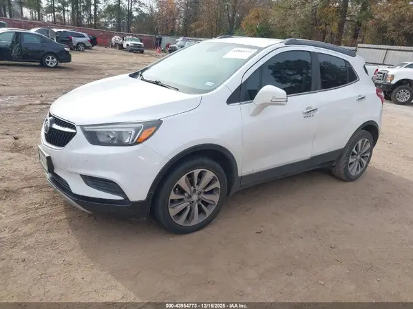 KL4CJASB2JB678179 2018 BUICK ENCORE - Image 2