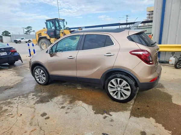 KL4CJASB2JB678392 2018 BUICK ENCORE - Image 2
