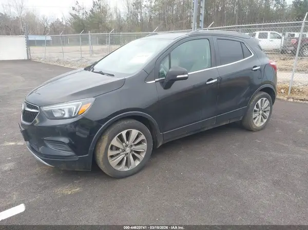 KL4CJASB2JB704490 2018 BUICK ENCORE - Image 2