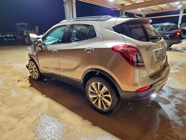 KL4CJASB2KB787887 2019 BUICK ENCORE - Image 2