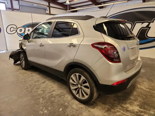 KL4CJASB2KB892333 2019 BUICK ENCORE - Image 2