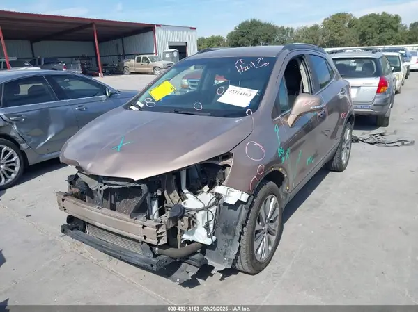 KL4CJASB2KB939439 2019 BUICK ENCORE - Image 2