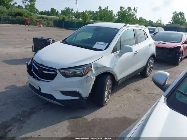 KL4CJASB2LB075199 2020 BUICK ENCORE - Image 2