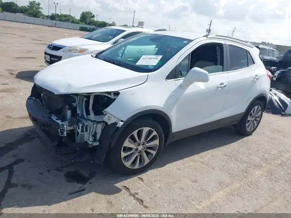 KL4CJASB2LB347900 2020 BUICK ENCORE - Image 2