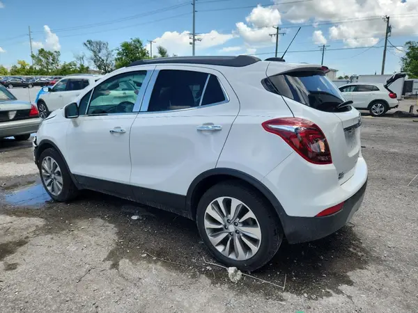 KL4CJASB2LB352773 2020 BUICK ENCORE - Image 2