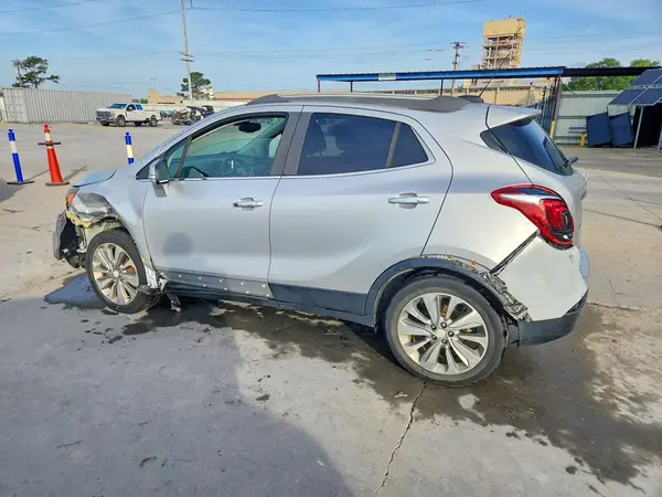 KL4CJASB3HB001068 2017 BUICK ENCORE - Image 2