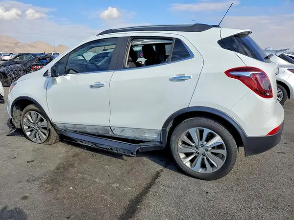 KL4CJASB3HB142898 2017 BUICK ENCORE - Image 2